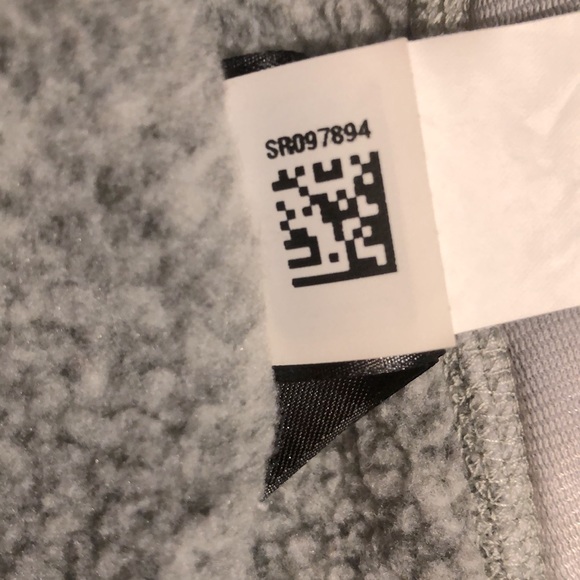 The North Face Crescent Full Zip Hoodie - Picture 13 of 13